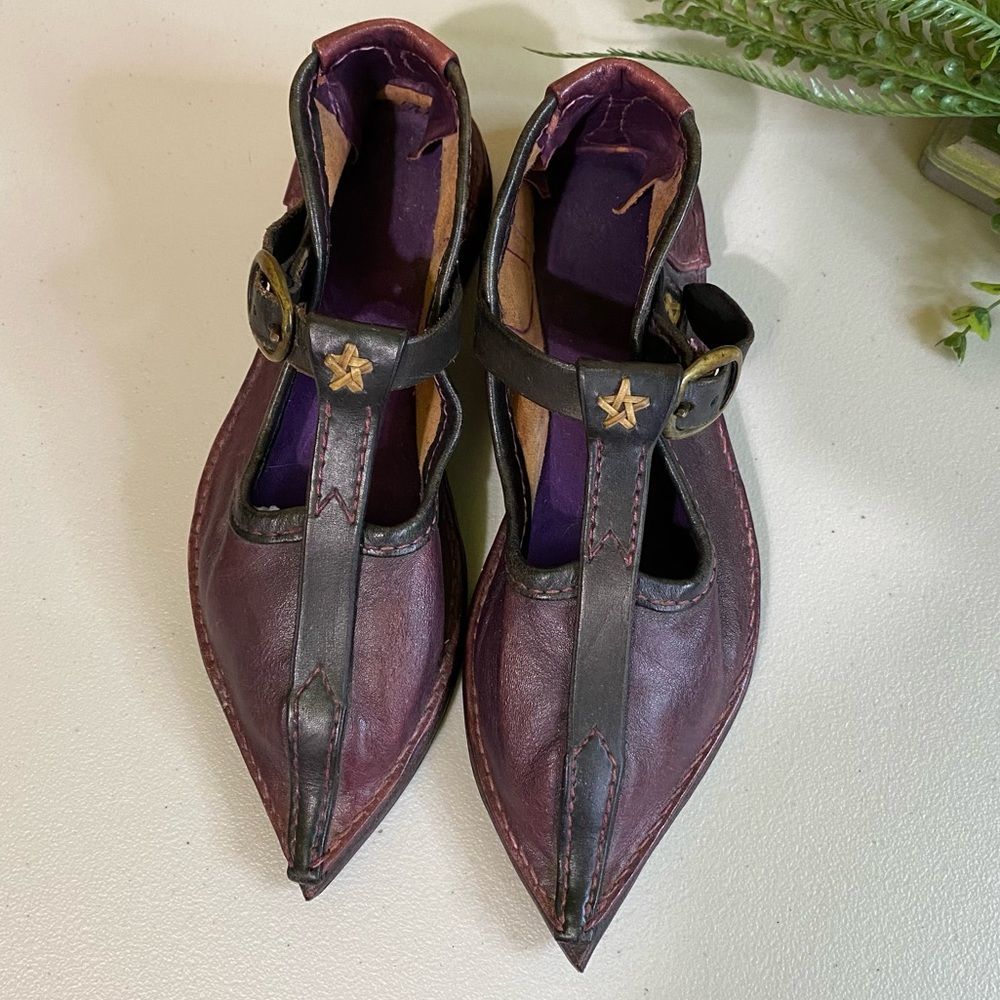 Vintage Women’s Purple Leather Pointy Toe Shoes Size 24  Medieval Renaissance